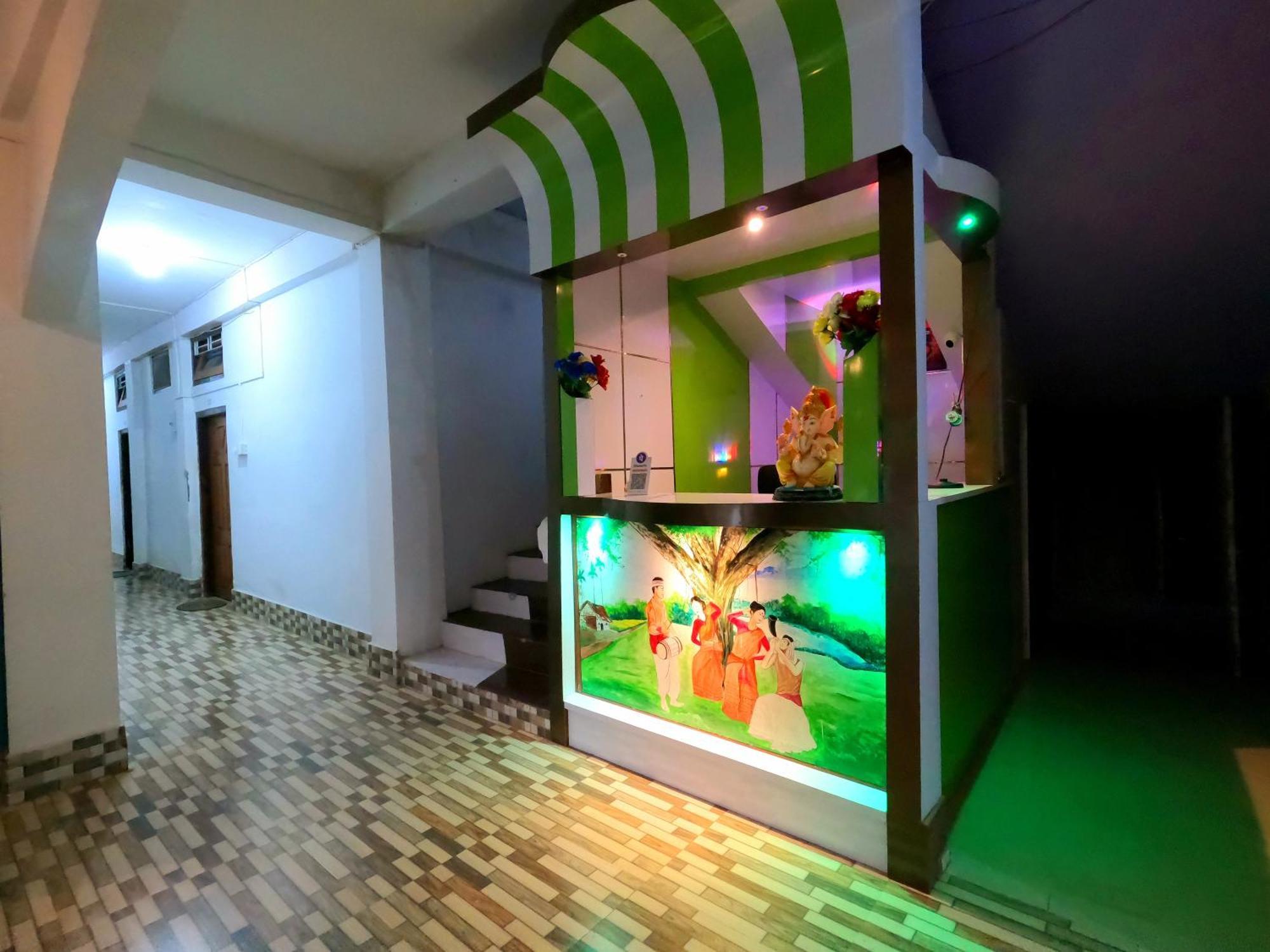 Kareng Party Camp N Homestay Казиранга Экстерьер фото