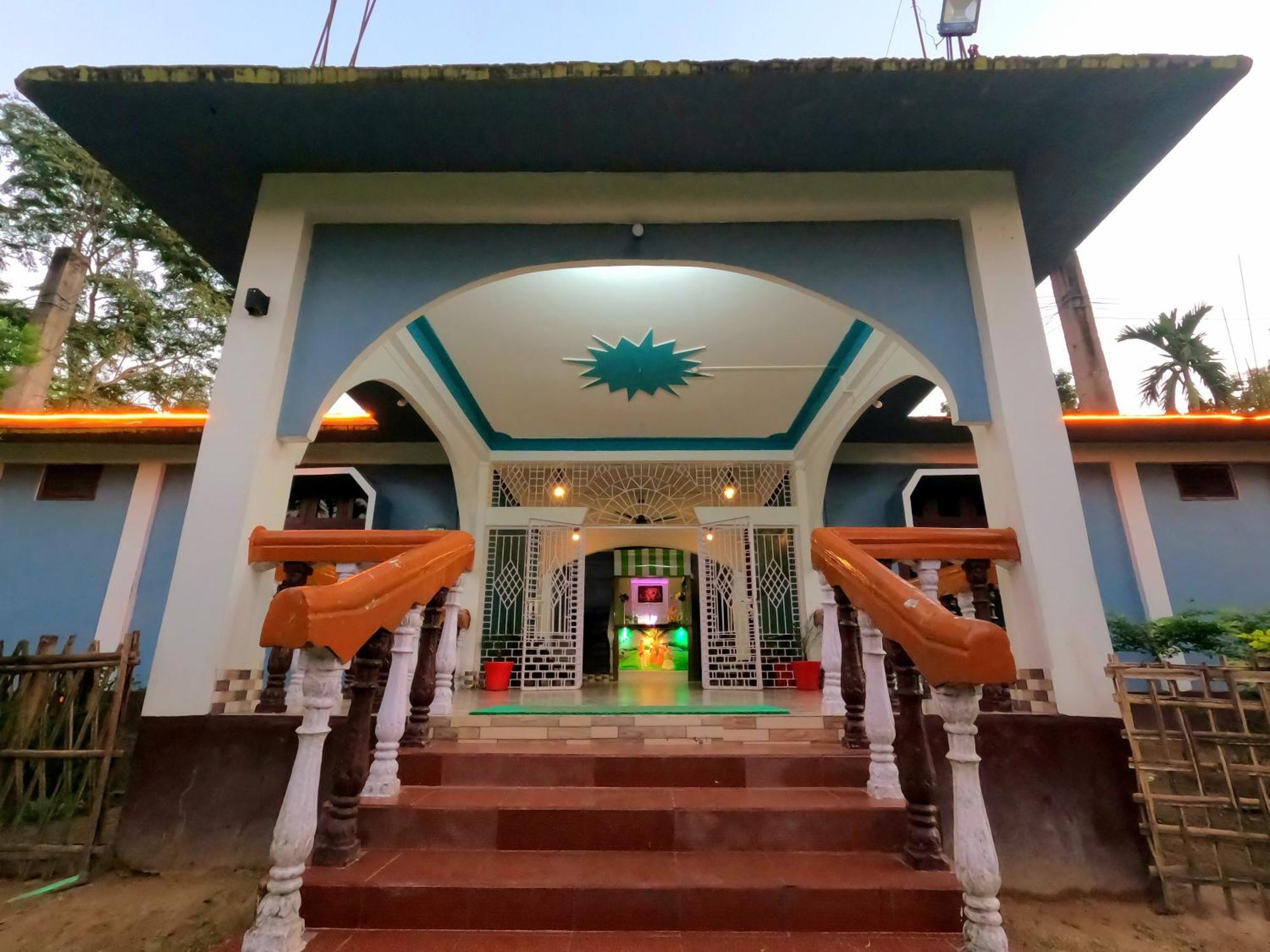 Kareng Party Camp N Homestay Казиранга Экстерьер фото