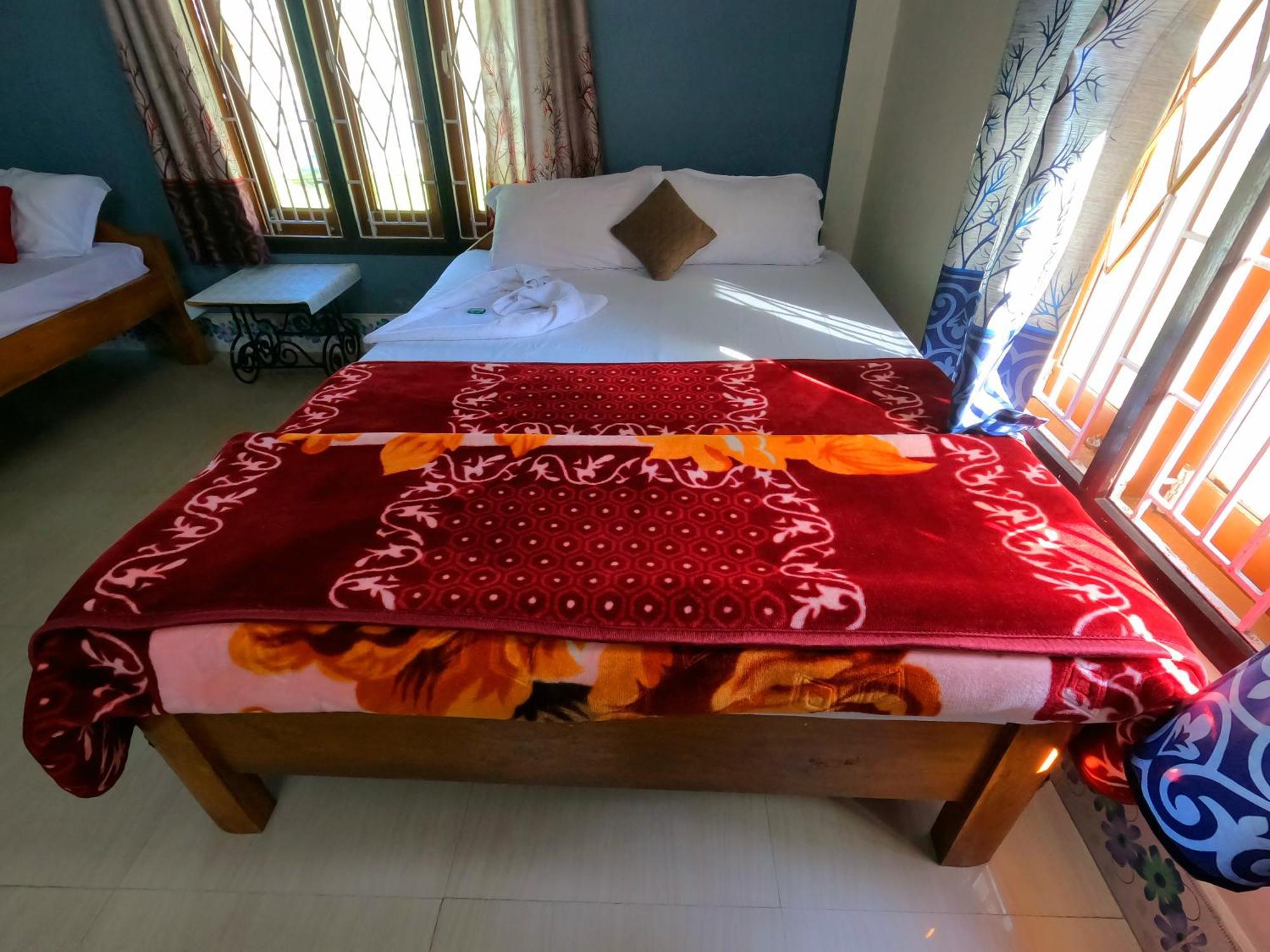 Kareng Party Camp N Homestay Казиранга Экстерьер фото