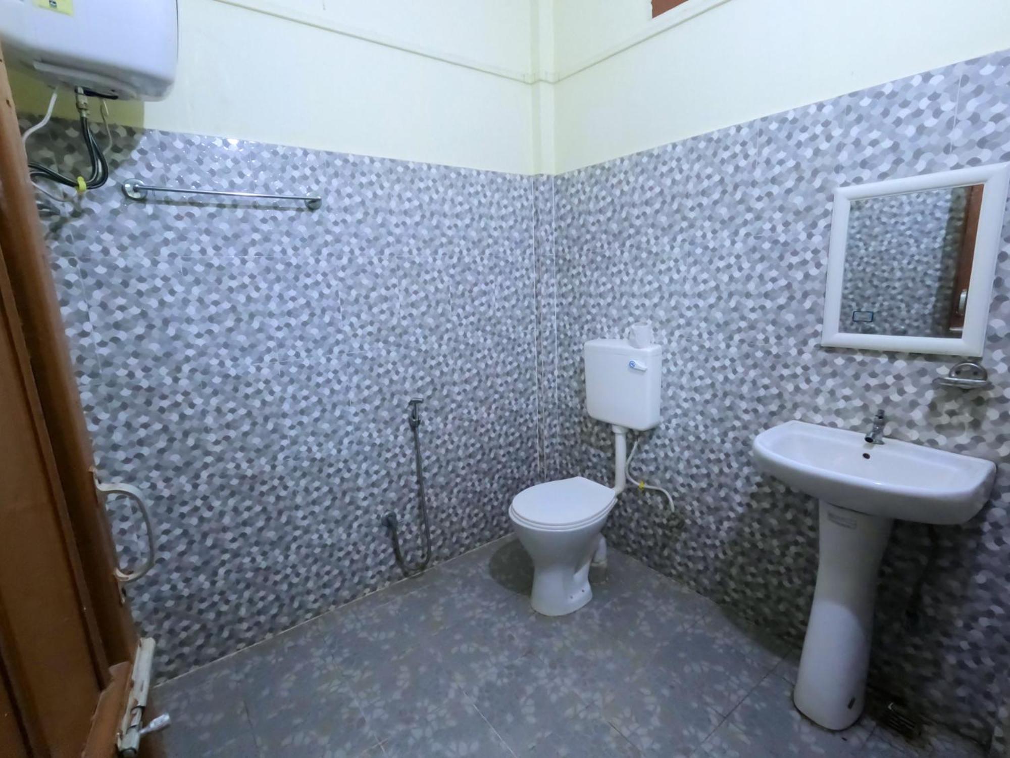 Kareng Party Camp N Homestay Казиранга Экстерьер фото